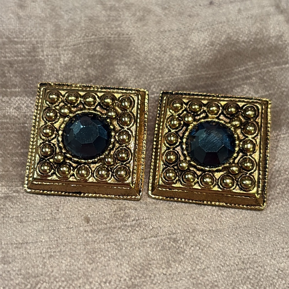 Vintage Ben-Amun Gold Square Etruscan Earrings Clip On Textured Squares